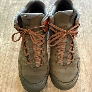 Men's Durable Gray and Brown Boots